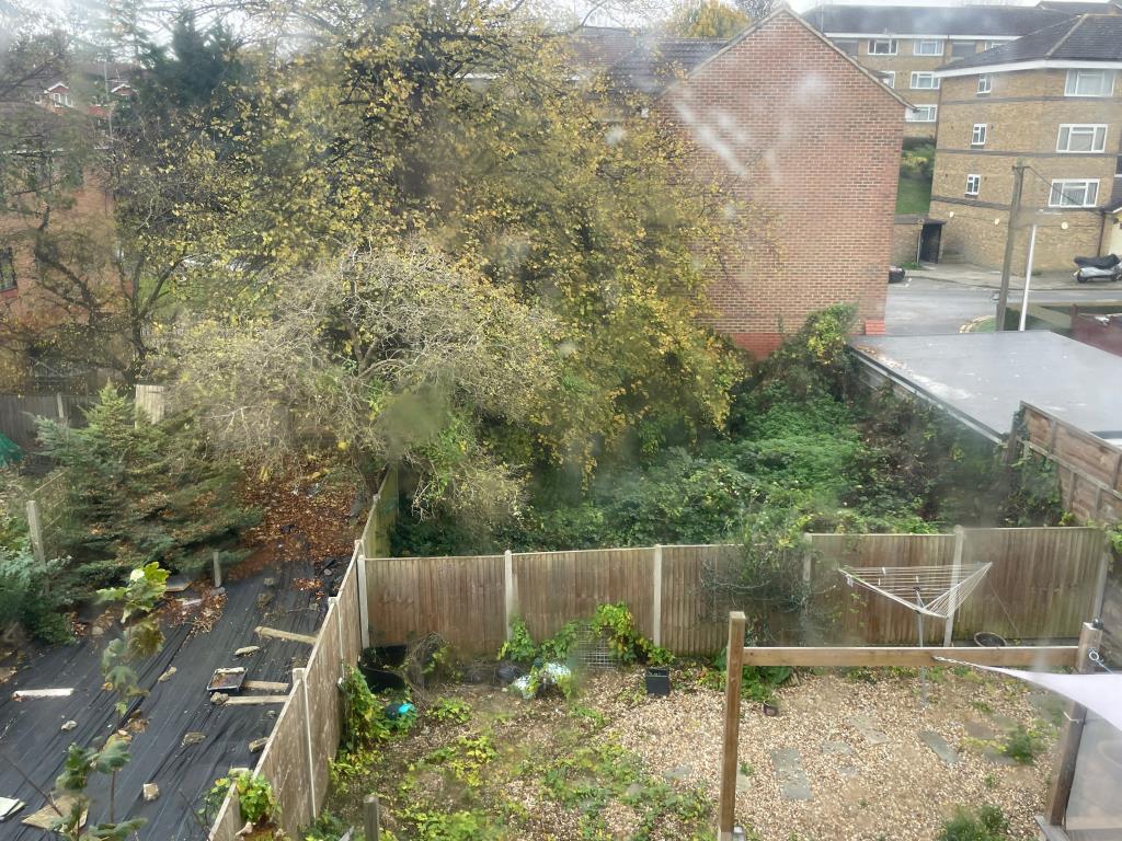 Lot: 59 - FORMER HMO IN NEED OF IMPROVEMENT - View of rear garden of Former House in Multiple Occupation
